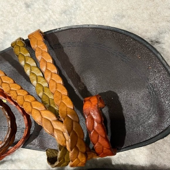 The Leather Collection Brown & Multi Color Braid Strap Lea Loop Sandals 8.5 - Picture 6 of 6